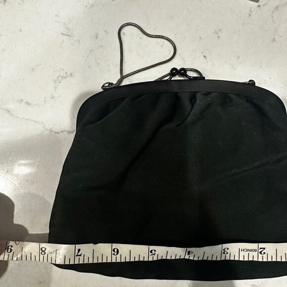 Vintage | deep green satin bag on a chain with the 1987 opera ticket - Picture 11 of 14